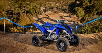 2021-Yamaha-YFM700R-LSE-EU-Racing_Blue-Static-001-03