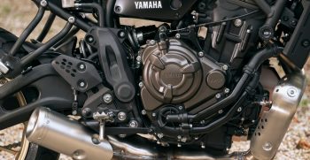 2022-Yamaha-XS700SCR-EU-Detail-004-03