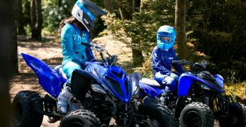 2024-Yamaha-YFM110R-24-EU-Racing_Blue-Static-004-03